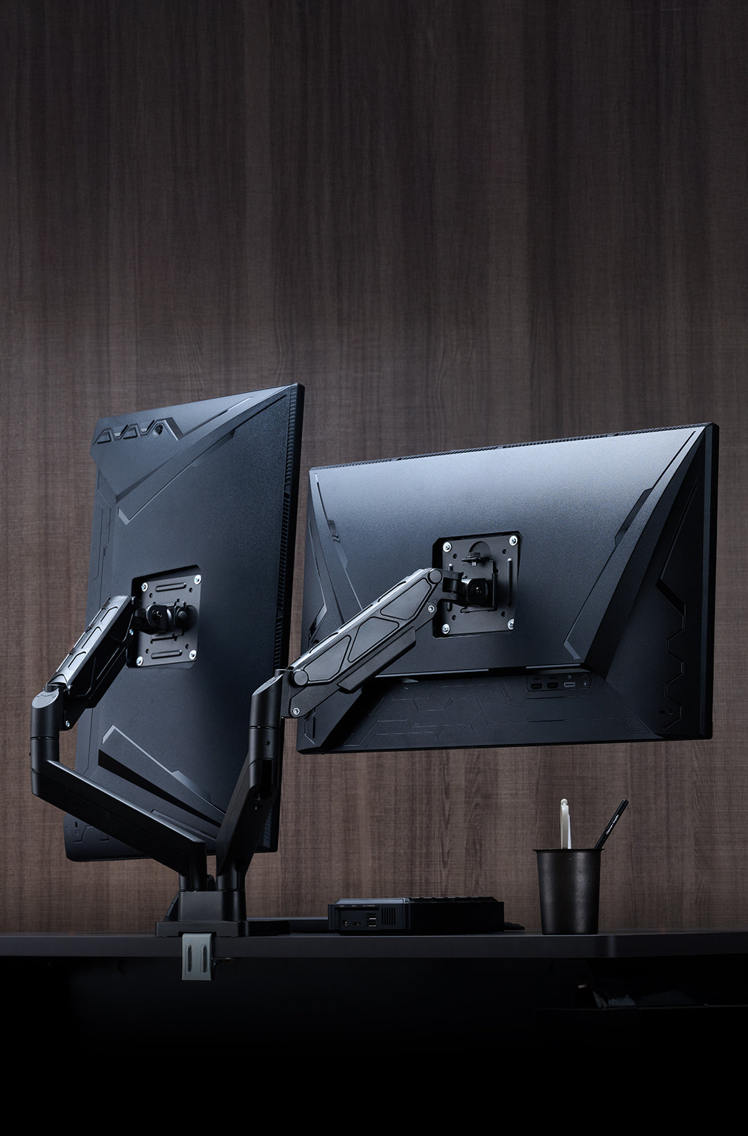 ULTRARM monitor arm and Moodular wooden monitor stand — modular, ergonomic, and designed for VISION ultrawide monitors. Enhances comfort, saves space, and elevates your workspace with precision craftsmanship.